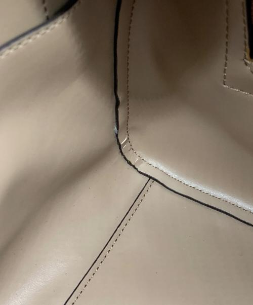 MICHAEL KORS（マイケル・コース）MICHAEL KORS (マイケル・コース) 2WAYバッグ ホワイト×ブラウンの古着・服飾アイテム