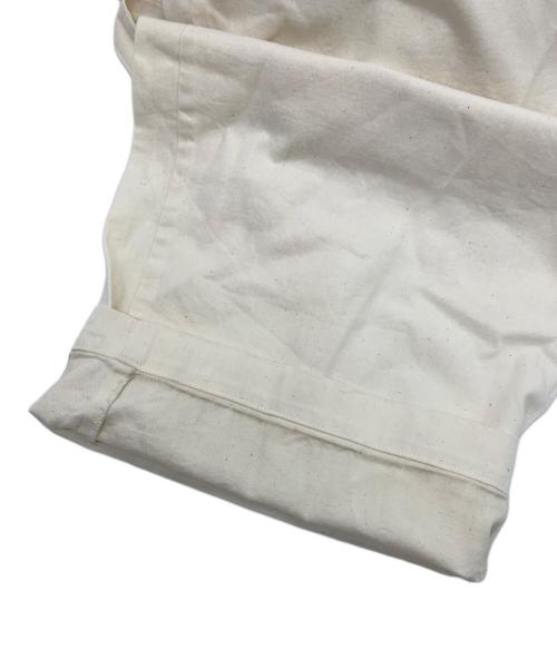 KAGURE（カグレ）KAGURE (カグレ) ライトデニムサロペット アイボリー サイズ:Freeの古着・服飾アイテム