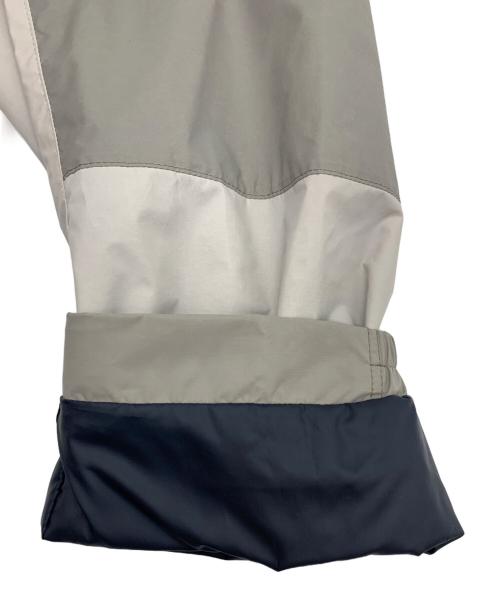 THE NORTH FACE（ザ ノース フェイス）THE NORTH FACE (ザ ノース フェイス) CHIMNEYWINDJACKET / チムニーウインドジャケット グレー サイズ:Mの古着・服飾アイテム