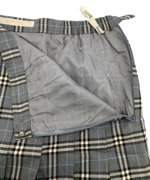 Burberry's（バーバリー）Burberry's (バーバリー) ロングスカート グレー サイズ:17ABRの古着・服飾アイテム
