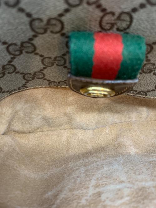 GUCCI（グッチ）GUCCI (グッチ) ショルダーバッグ ブラウンの古着・服飾アイテム