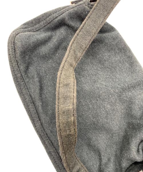 FENDI（フェンディ）FENDI (フェンディ) ショルダーバッグ グレーの古着・服飾アイテム