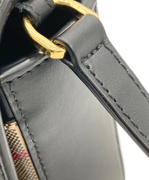 BURBERRY（バーバリー）BURBERRY (バーバリー) ハンプシャー ショルダーバッグ ブラックの古着・服飾アイテム