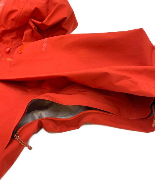 Patagonia（パタゴニア）Patagonia (パタゴニア) トリオレットジャケット レッド サイズ:L 未使用品の古着・服飾アイテム