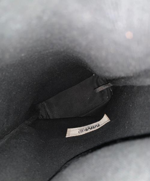 MM6 Maison Margiela（エムエムシックスメゾンマルジェラ）MM6 Maison Margiela (エムエムシックスメゾンマルジェラ) ユーティリティ ミニ ボトルバッグ ブラックの古着・服飾アイテム