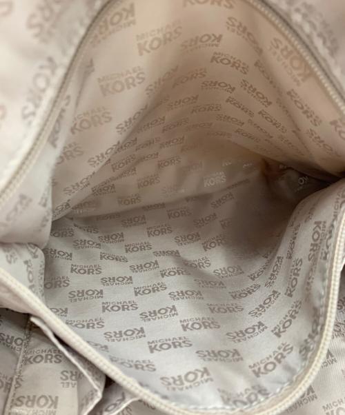 MICHAEL KORS（マイケルコース）MICHAEL KORS (マイケルコース) トートバッグ ホワイトの古着・服飾アイテム