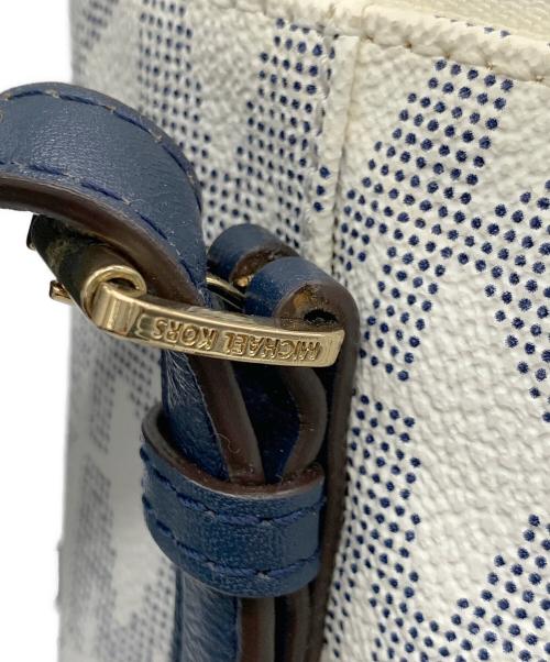 MICHAEL KORS（マイケルコース）MICHAEL KORS (マイケルコース) トートバッグ ホワイトの古着・服飾アイテム