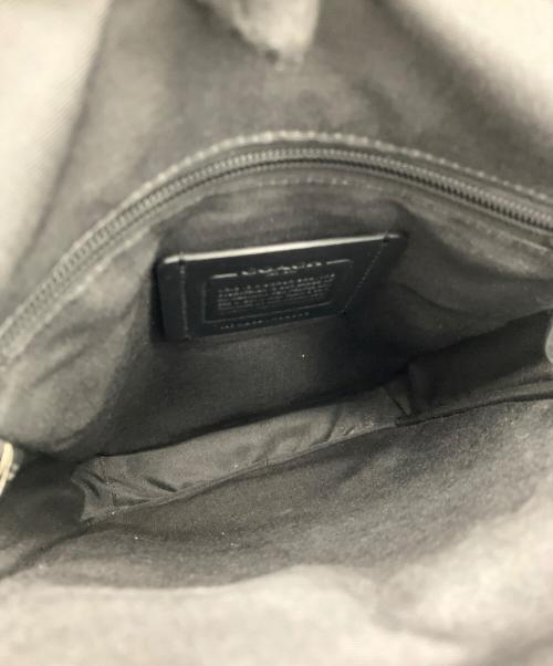 COACH（コーチ）COACH (コーチ) ボディーバッグ ブラックの古着・服飾アイテム