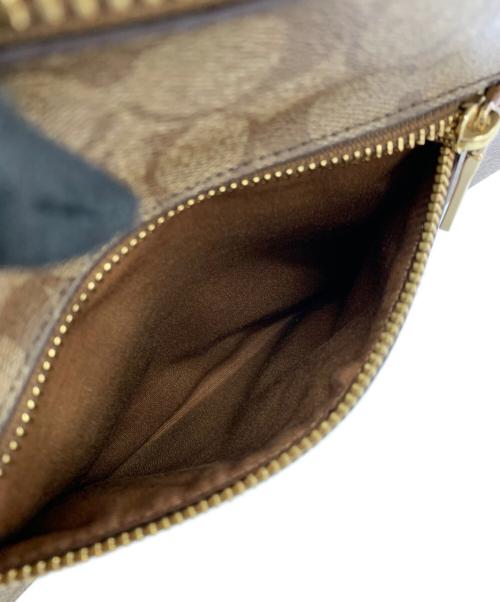 COACH（コーチ）COACH (コーチ) ハーフムーンショルダーバッグ ブラウンの古着・服飾アイテム