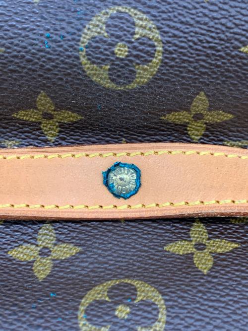 LOUIS VUITTON（ルイ ヴィトン）LOUIS VUITTON (ルイ ヴィトン) ショルダーバッグ ブラウンの古着・服飾アイテム