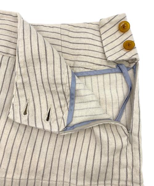 Vivienne Westwood RED LABEL（ヴィヴィアンウエストウッドレッドレーベル）Vivienne Westwood RED LABEL (ヴィヴィアンウエストウッドレッドレーベル) スカート ベージュ サイズ:40の古着・服飾アイテム