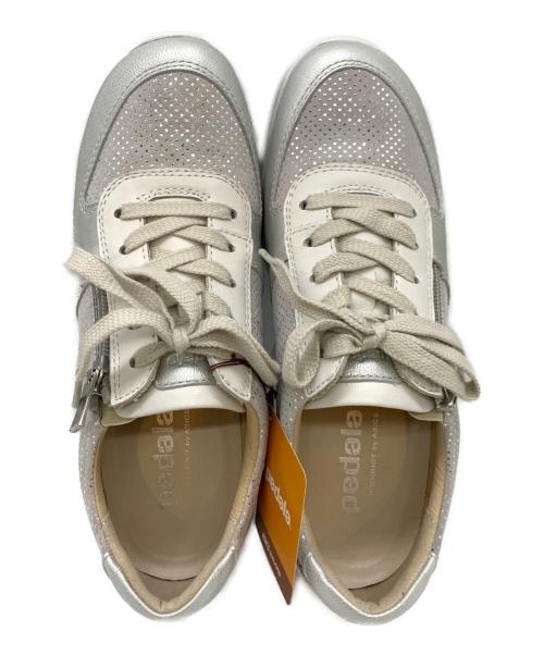 asics（アシックス）asics (アシックス) ウォーキングシューズ シルバー サイズ:22の古着・服飾アイテム