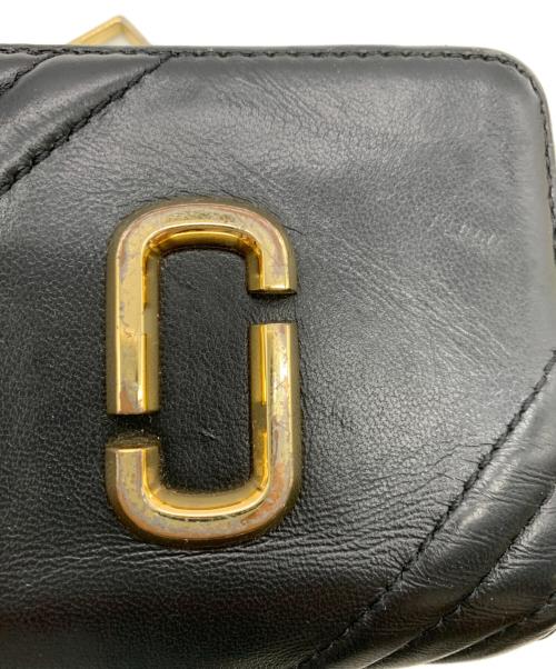 MARC JACOBS（マークジェイコブス）MARC JACOBS (マークジェイコブス) 2つ折り財布 ブラックの古着・服飾アイテム