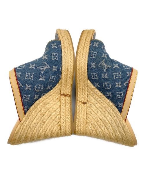 LOUIS VUITTON（ルイ ヴィトン）LOUIS VUITTON (ルイ ヴィトン) モノグラムデニムウェッジソールミュール ブルー サイズ:36 1/2の古着・服飾アイテム