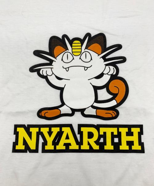 cyber graphics（サイバーグラフィックス）cyber graphics (サイバーグラフィックス) pokemon (ポケモン) ニャース Tシャツ ホワイト サイズ:Mの古着・服飾アイテム