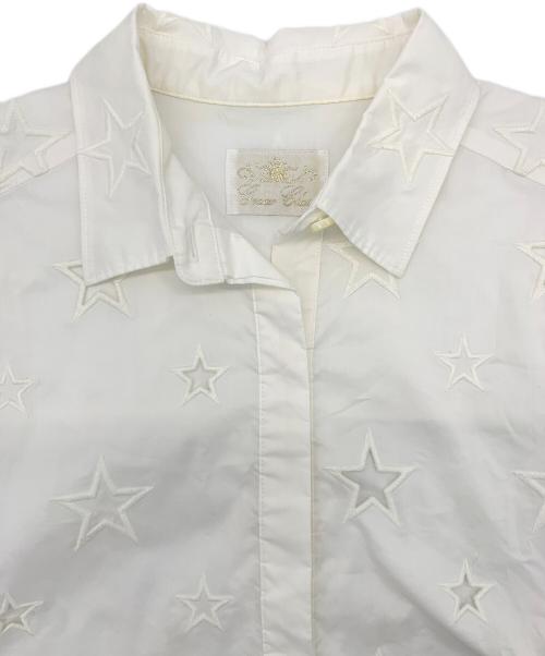 GRACE CONTINENTAL（グレースコンチネンタル）GRACE CONTINENTAL (グレースコンチネンタル) スターカットワークシャツ ホワイト サイズ:36の古着・服飾アイテム
