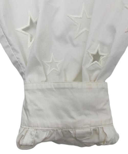 GRACE CONTINENTAL（グレースコンチネンタル）GRACE CONTINENTAL (グレースコンチネンタル) スターカットワークシャツ ホワイト サイズ:36の古着・服飾アイテム