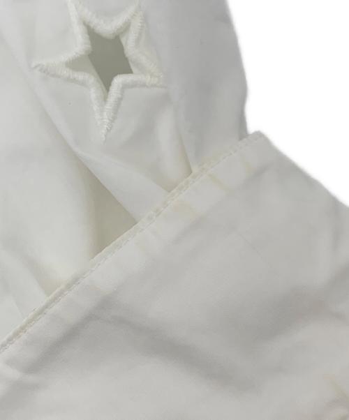 GRACE CONTINENTAL（グレースコンチネンタル）GRACE CONTINENTAL (グレースコンチネンタル) スターカットワークシャツ ホワイト サイズ:36の古着・服飾アイテム