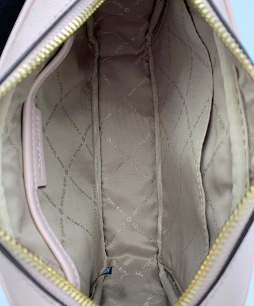 MICHAEL KORS（マイケルコース）MICHAEL KORS (マイケルコース) JET SET ITEM レザー ポケット クロスボディ ウィズ アタッチ ミディアム ピンクの古着・服飾アイテム