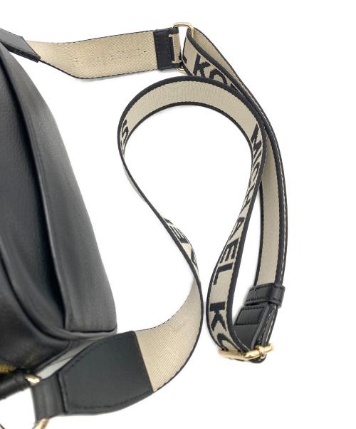 MICHAEL KORS（マイケルコース）MICHAEL KORS (マイケルコース) ショルダーバッグ ブラックの古着・服飾アイテム