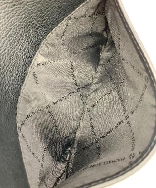 MICHAEL KORS（マイケルコース）MICHAEL KORS (マイケルコース) ショルダーバッグ ブラックの古着・服飾アイテム