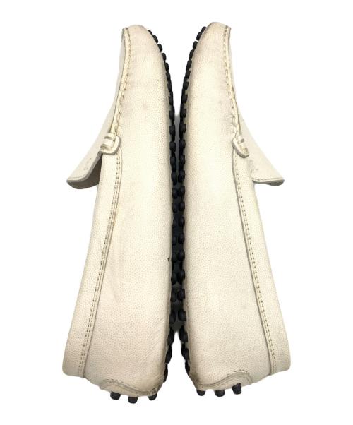 TOD'S（トッズ）TOD'S (トッズ) ドライビングシューズ ホワイト サイズ:37の古着・服飾アイテム