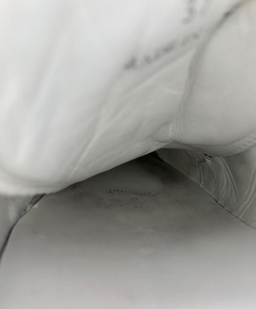 JIMMY CHOO（ジミーチュウ）JIMMY CHOO (ジミーチュウ) CASH / キャッシュ ホワイト サイズ:37の古着・服飾アイテム