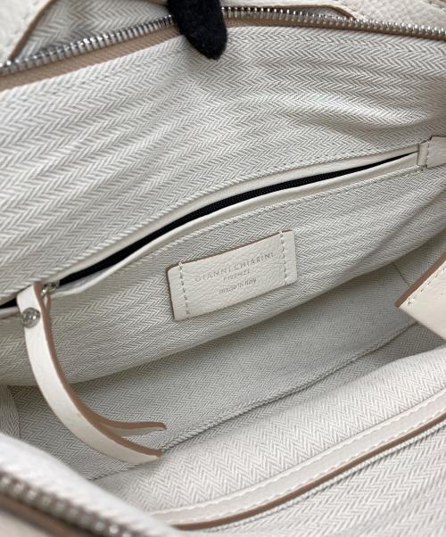 GIANNI CHIARINI（ジャンニ キアリーニ）GIANNI CHIARINI (ジャンニ キアリーニ) AMBRA SMALL HAND BAG ホワイトの古着・服飾アイテム