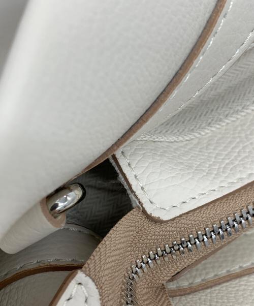 GIANNI CHIARINI（ジャンニ キアリーニ）GIANNI CHIARINI (ジャンニ キアリーニ) AMBRA SMALL HAND BAG ホワイトの古着・服飾アイテム