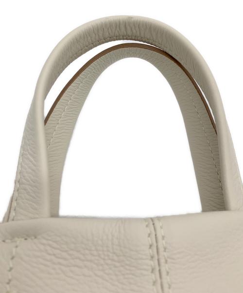 GIANNI CHIARINI（ジャンニ キアリーニ）GIANNI CHIARINI (ジャンニ キアリーニ) AMBRA SMALL HAND BAG ホワイトの古着・服飾アイテム