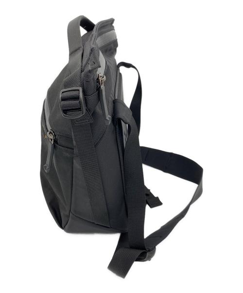 ARC'TERYX（アークテリクス）ARC'TERYX (アークテリクス) ショルダーバッグ ブラックの古着・服飾アイテム