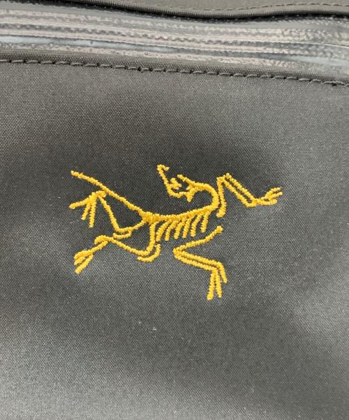 ARC'TERYX（アークテリクス）ARC'TERYX (アークテリクス) ショルダーバッグ ブラックの古着・服飾アイテム