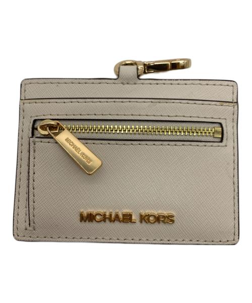 MICHAEL KORS（マイケルコース）MICHAEL KORS (マイケルコース) パスケース ホワイトの古着・服飾アイテム