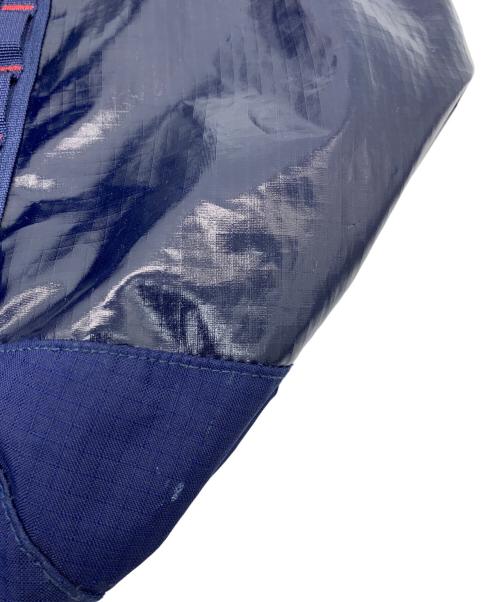 Patagonia（パタゴニア）Patagonia (パタゴニア) ブラックホールトート ネイビー×レッドの古着・服飾アイテム
