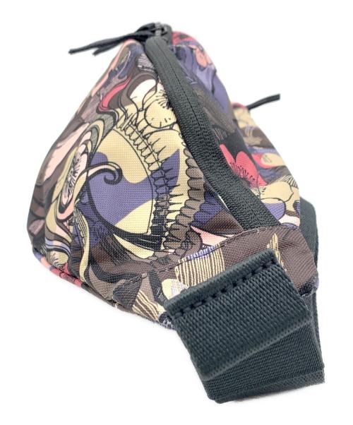 NIKE（ナイキ）NIKE (ナイキ) ヘリテージ FEMME ヒップパック / ボディバッグの古着・服飾アイテム