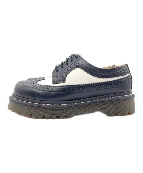 Dr.Martens（ドクターマーチン）Dr.Martens (ドクターマーチン) ブローグシューズ ブラック×ホワイト サイズ:UK4の古着・服飾アイテム