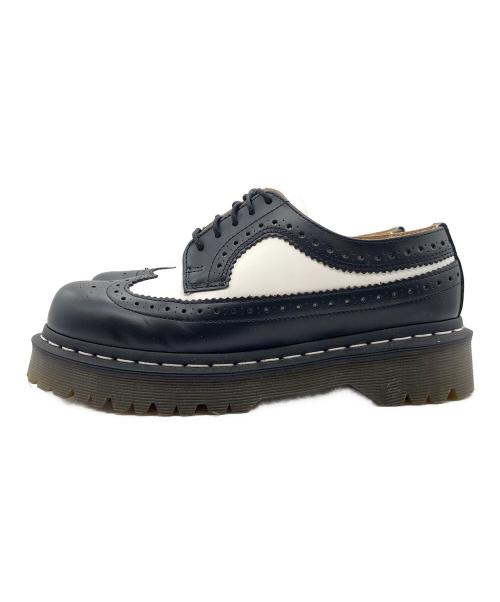 Dr.Martens（ドクターマーチン）Dr.Martens (ドクターマーチン) ブローグシューズ ブラック×ホワイト サイズ:UK4の古着・服飾アイテム