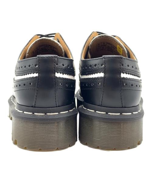 Dr.Martens（ドクターマーチン）Dr.Martens (ドクターマーチン) ブローグシューズ ブラック×ホワイト サイズ:UK4の古着・服飾アイテム