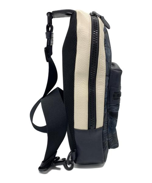 COACH（コーチ）COACH (コーチ) Terrain Pack ベージュ×ネイビーの古着・服飾アイテム