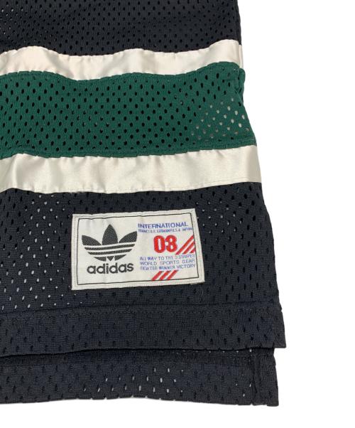 adidas（アディダス）adidas (アディダス) 半袖カットソー グリーン×ブラック サイズ:Freeの古着・服飾アイテム