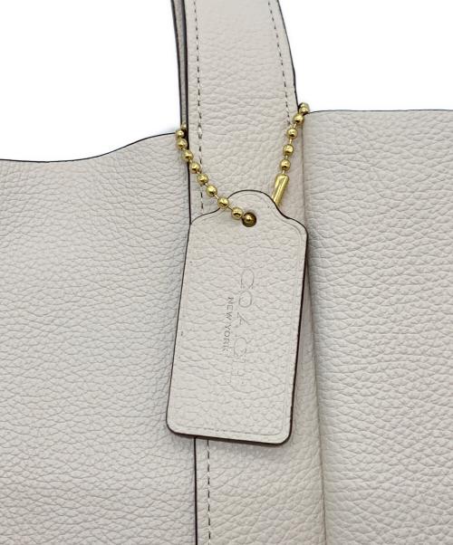 COACH（コーチ）COACH (コーチ) ハドリートートバッグ ホワイトの古着・服飾アイテム