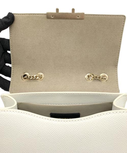 FURLA（フルラ）FURLA (フルラ) チェーンショルダーバッグ ホワイトの古着・服飾アイテム