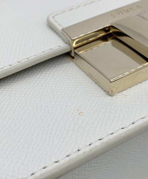 FURLA（フルラ）FURLA (フルラ) チェーンショルダーバッグ ホワイトの古着・服飾アイテム