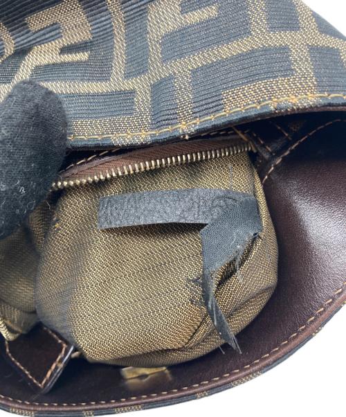 FENDI（フェンディ）FENDI (フェンディ) ショルダーバッグ ブラウンの古着・服飾アイテム