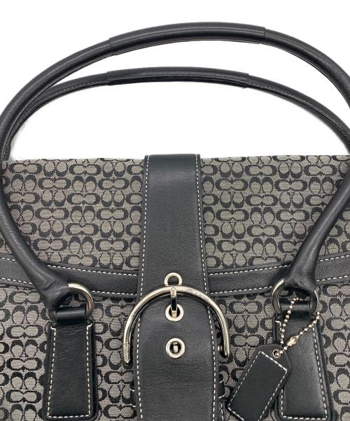 COACH（コーチ）COACH (コーチ) ソーホーミニシグネチャーフラップサッチェル ブラックの古着・服飾アイテム