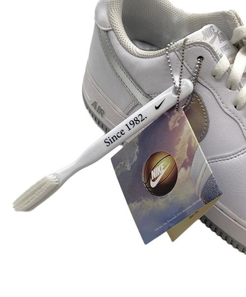 NIKE（ナイキ）NIKE (ナイキ) AirForce1 Low Color of the Month Silver Swooshes / エアフォース1 ロー カラー オブ ザ マンス シルバー スウッシュ ホワイト サイズ:US：10の古着・服飾アイテム