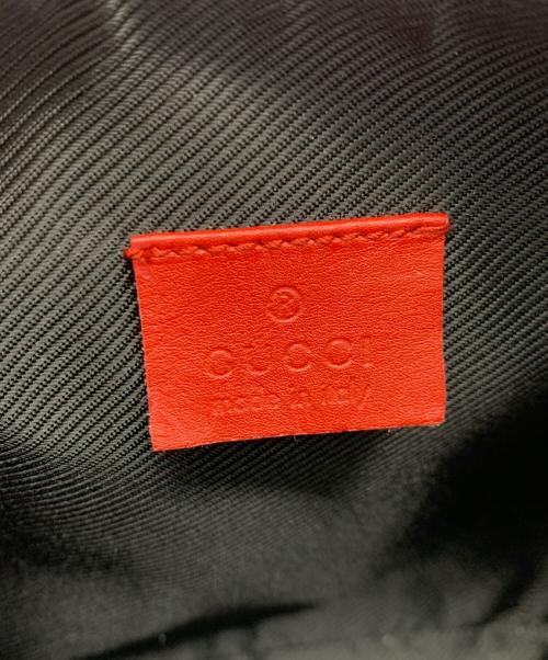 GUCCI（グッチ）GUCCI (グッチ) アクセサリーポーチ ベージュ×レッドの古着・服飾アイテム
