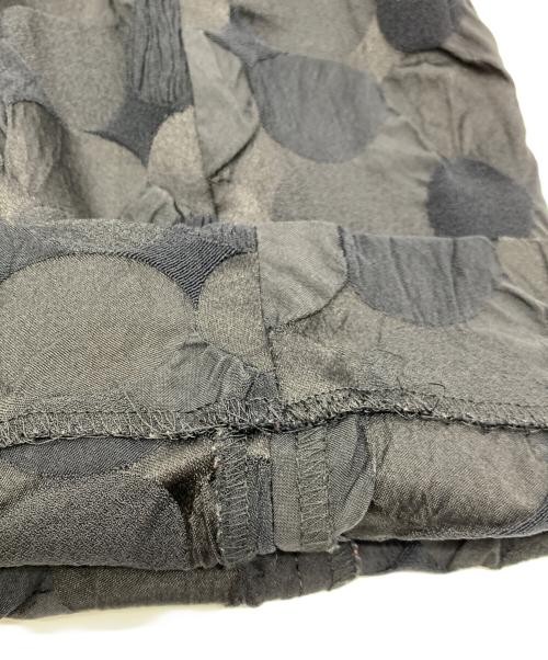 ISSEY MIYAKE（イッセイミヤケ）ISSEY MIYAKE (イッセイミヤケ) パンツ ブラック サイズ:2の古着・服飾アイテム