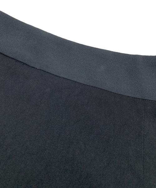 ISSEY MIYAKE（イッセイミヤケ）ISSEY MIYAKE (イッセイミヤケ) パンツ ブラック サイズ:3の古着・服飾アイテム