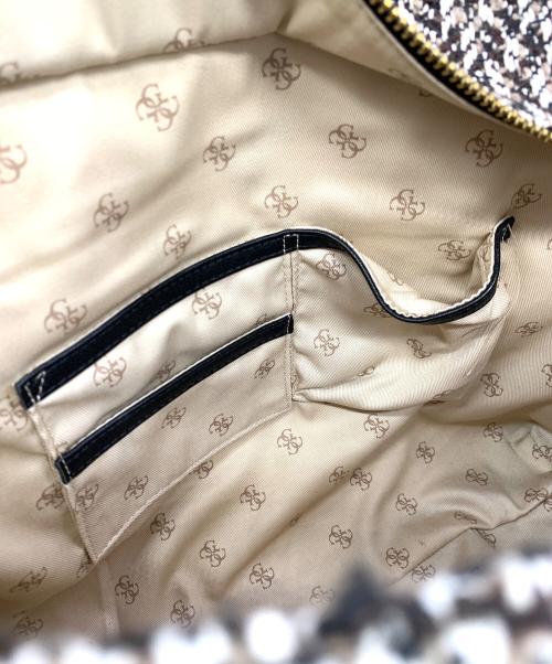 GUESS（ゲス）GUESS (ゲス) トートバッグ ブラック×ホワイトの古着・服飾アイテム